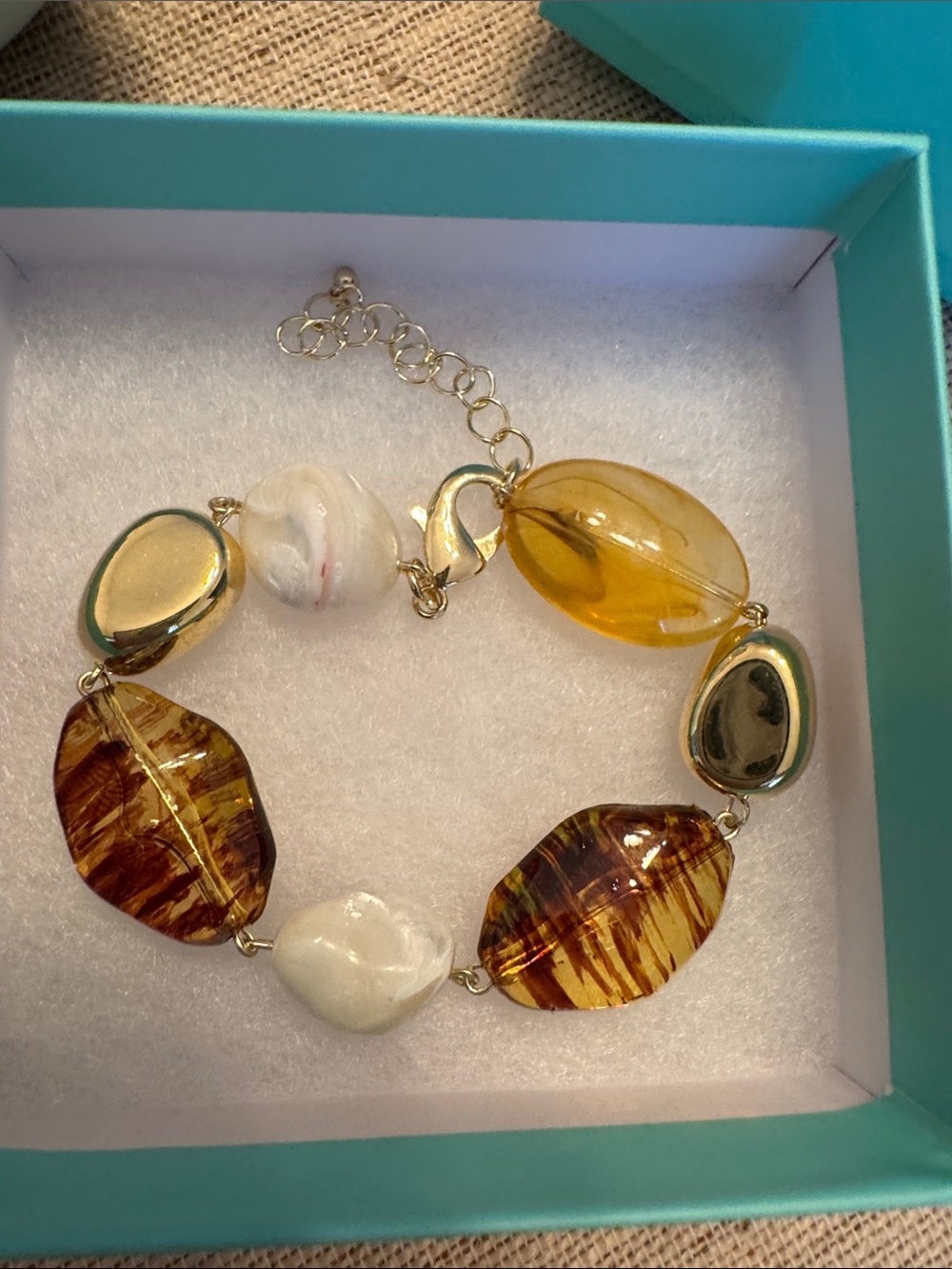 bloom Amber, White & Gold Leaf Beaded Hampton Bracelet women’s fashion jewelry